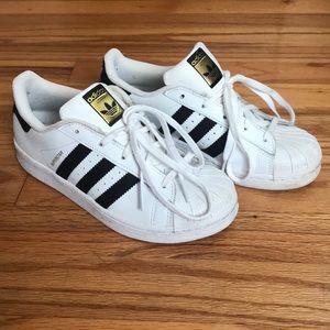 Kids/ women’s adidas sneakers